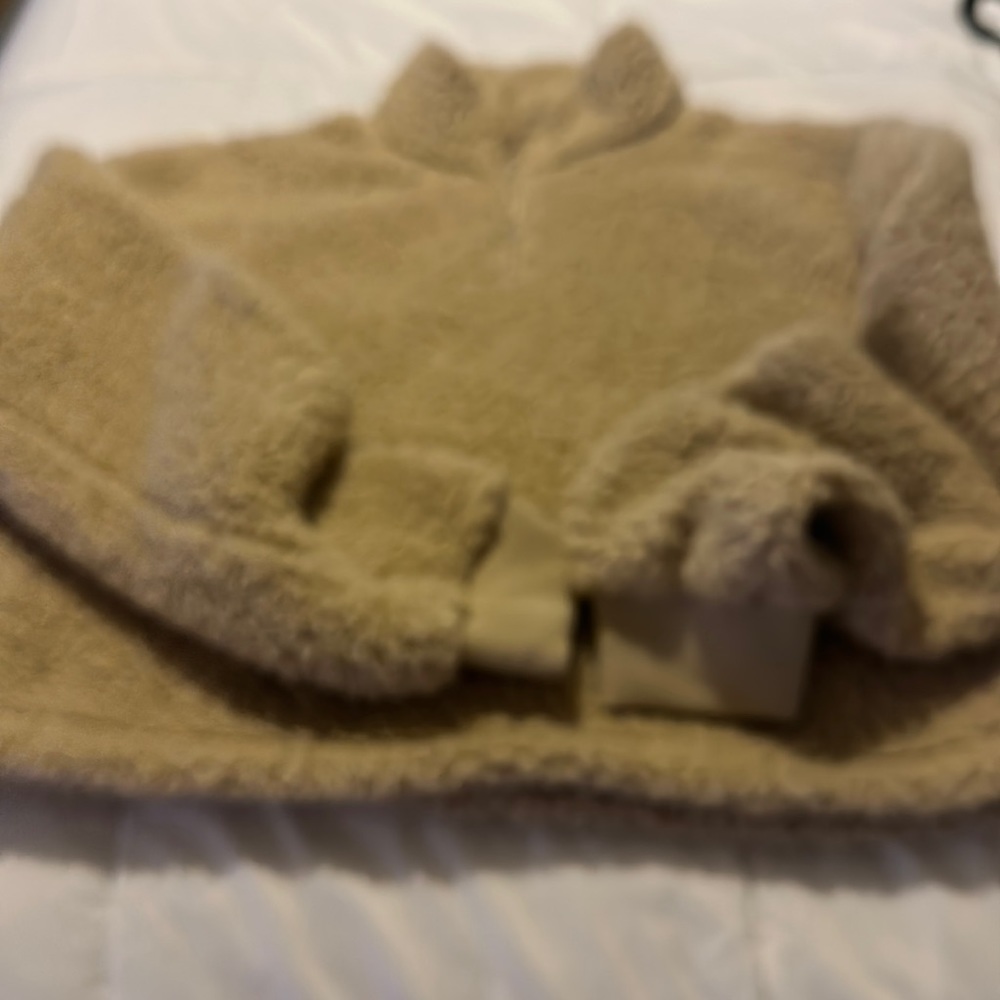 Love Tree crop Sweater Medium